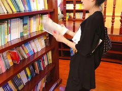 -果戈里书店