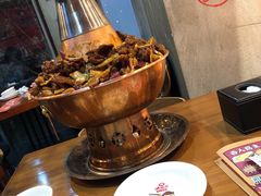 山地鸡锅-炉小二铜锅牛蛙•川湘菜(三里屯店)