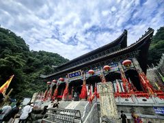 -九鼎铁刹山风景区