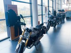 -北京华德宝宝马4S店(朝阳店)