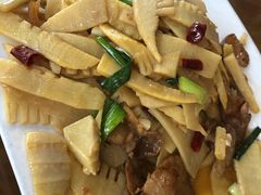 -下梅人家土菜馆(历史文化餐厅度假区店)