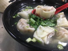 -老上海食惠裡小籠包生煎包