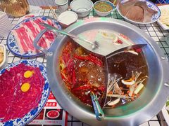 -山悦里 山野·鲜火锅(罗斯福广场店)