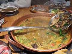 -洱火云南酸菜牛肉火锅(石景山当代商城店)