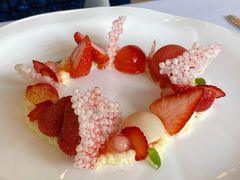 草莓接骨木花啫喱-Jean Georges