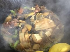 -屯老二农家铁锅炖·行业领军者(梅江店)