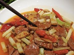 -万重锦·人文川菜馆(骡马市店)