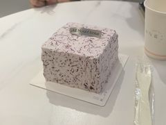 -山与蓝·轻糖鲜果蛋糕(勒泰店)