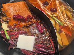 番茄鸳鸯锅-贰回巷火锅馆(钟楼店)