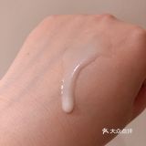 灯光下细看好像有微微的细闪