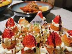 草莓忌廉华夫饼-BE BRIGHT KITCHEN(正佳广场店)