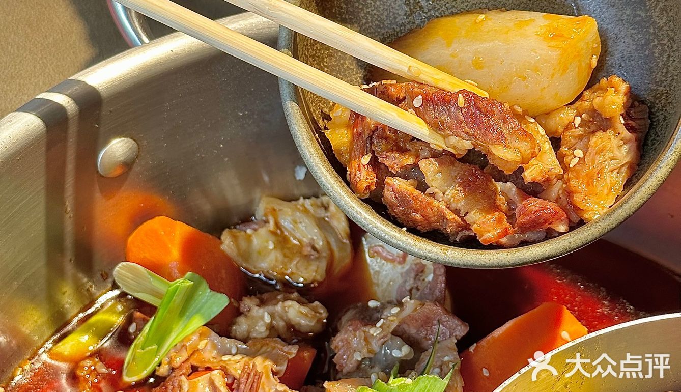 天花板级别现切牛肉火锅 真的太好吃啦