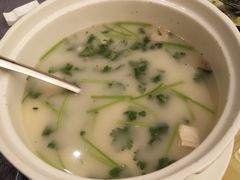 鱼骨豆腐汤-三英温泉度假酒店-自助餐厅