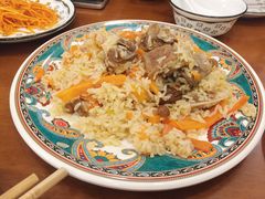 素手抓饭-巴依老爷新疆美食(牡丹园店)