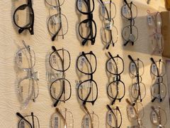 -天空之镜眼镜店蔡司依视路授权店(天通苑店)