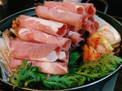 部队锅-MI WU FACTORY米屋美食工厂餐厅(绿地店)