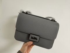 -COACH蔻驰(德基广场店)