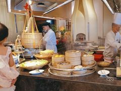 -亚龙湾希尔顿自助餐厅·海鲜·烧烤·沙滩BBQ·现场乐队