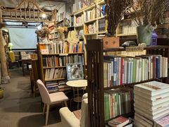 -斯多格书乡(北京大学畅春园店)