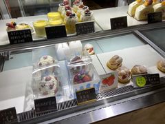 面包甜点陈列柜-KOMUGI 小麦家(新地假日广场店)