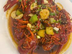 -捌贰虾蟹·江湖菜馆(江汉路店)