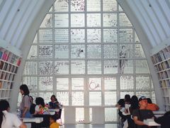 -钟书阁(松江泰晤士小镇店)