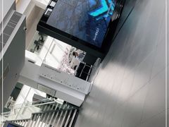 -上海星瀚奔驰4S店(红柳路店)