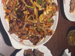 -三个大叔烤羊肉串·歌手驻唱·碳烤鲜肉(西三旗店)
