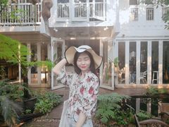 -Fern Forest Cafe