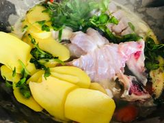 -姚记抚仙湖石锅鱼庄