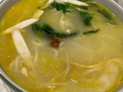 -彩云天云南餐厅