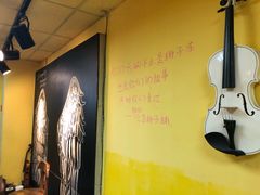 -志龙皇冠吃货椰子铺