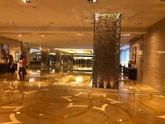 -香格里拉鱼跃地中海西餐厅·牛排披萨