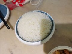 -左庭右院鲜牛肉火锅(浦江欢乐颂店)