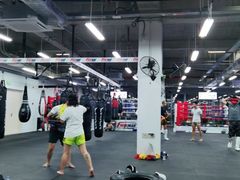 -FIGHTMAN格斗俱乐部(长宁临空店)