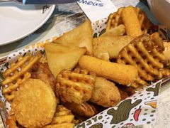 炸物拼盘-Famous肥猫墨西哥音乐餐吧(五棵松华熙LIVE店)