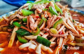 Shredded Pork Noodles (Large)