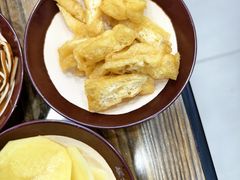 -碰湘地·鲜切牛肉麻辣烫(新世纪家园店)