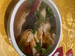 大馅老汤馄饨-陈寔包子王·卤煮小肠·京味小吃(龙潭店)