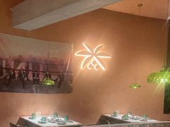 -喃喃椰·糟粕醋·椰子鸡火锅(七堡花园店)