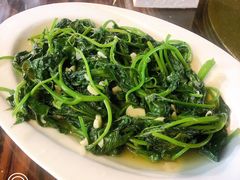 地瓜叶-琼大师东方烤乳猪(亚特兰蒂斯店)