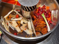 -晓宇重庆火锅(西安荟聚店)