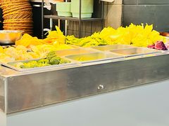 -愉肴麻辣香锅(中山路店)