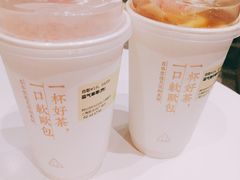 霸气草莓-奈雪的茶(新天地广场PRO店)
