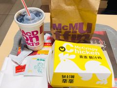 -麦当劳(展览路店)
