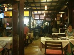 -Dash Teak House