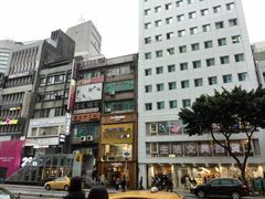 -诚品(信义店)