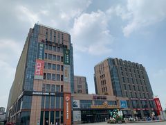 -紫荆广场·花漫里