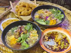 -爆炸头阿姨小四川正宗川味小吃(无任何分店)