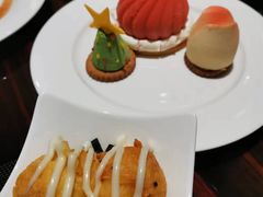 -广州万富希尔顿酒店·感趣自助餐厅·金秋蟹宴生蚝海鲜刺身